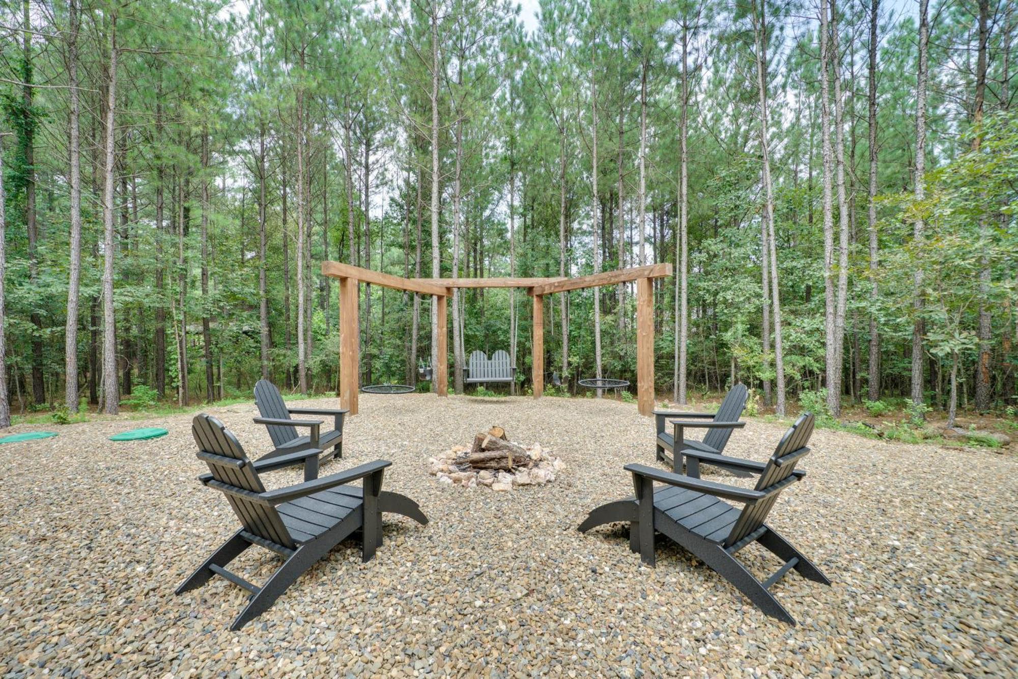 Sutton Ridge Cabin Rental Hot Tub And Swing Set! โบรคเคนโบว์ ภายนอก รูปภาพ