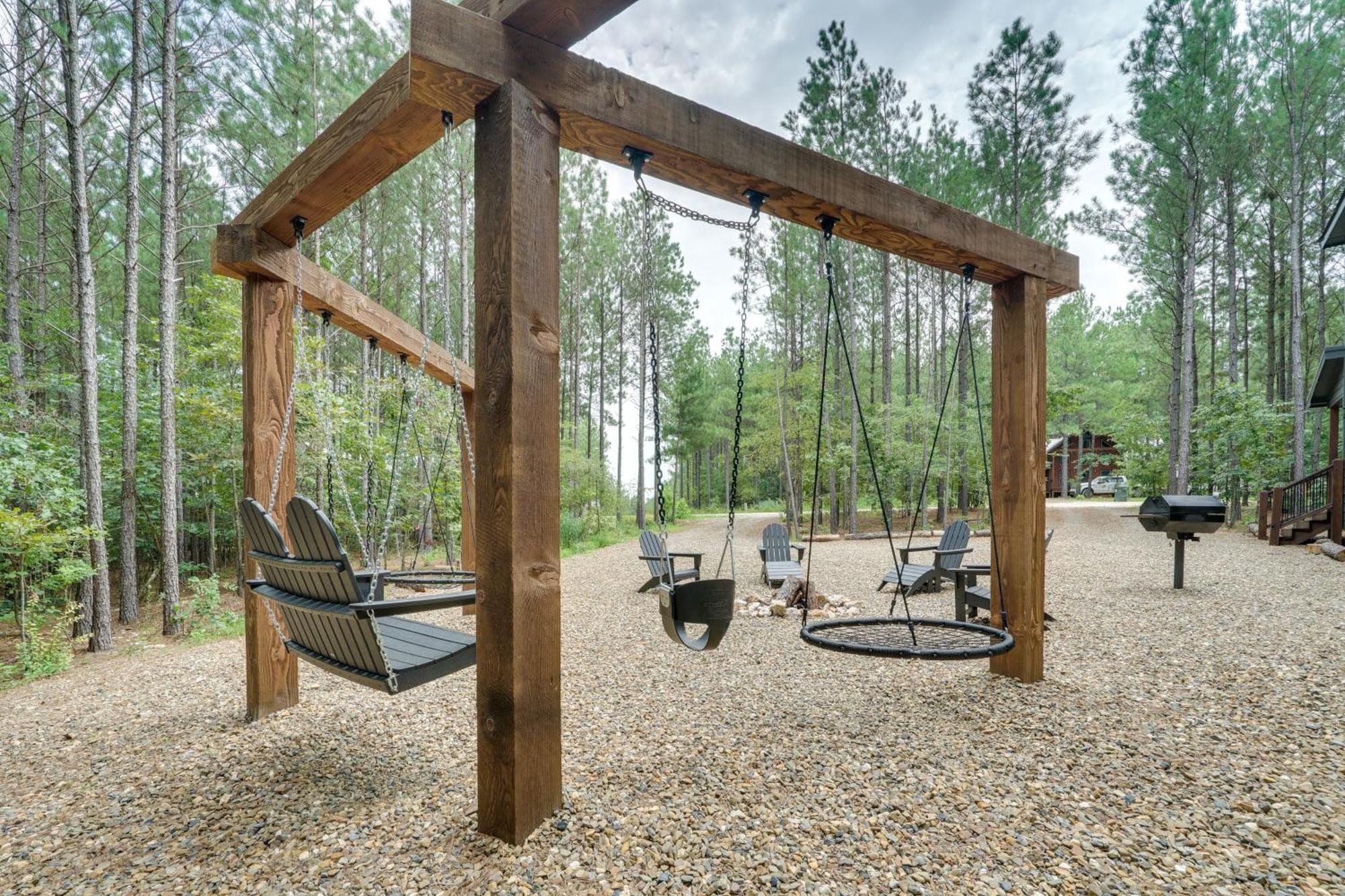 Sutton Ridge Cabin Rental Hot Tub And Swing Set! โบรคเคนโบว์ ภายนอก รูปภาพ